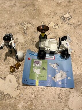Playmobil White Space Rover Playset with Astronaut and Gold Accessories